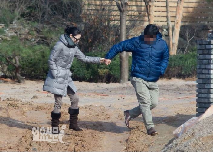 공방 공사현장에서 만난 이영애 “연기보다 아이 먼저”