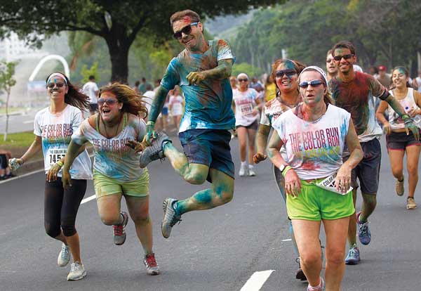 리우데자네이루 ‘컬러런 5K’ 달리기 행사