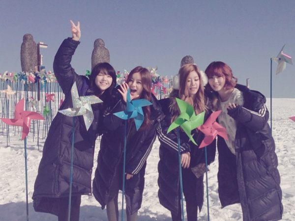 걸스데이 눈밭 사진 공개 화제 "임진각에서도 우린 죽지 않는다"