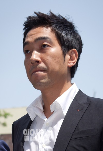 경찰, 고영욱 사전구속영장 재신청...미성년자 성추행 혐의