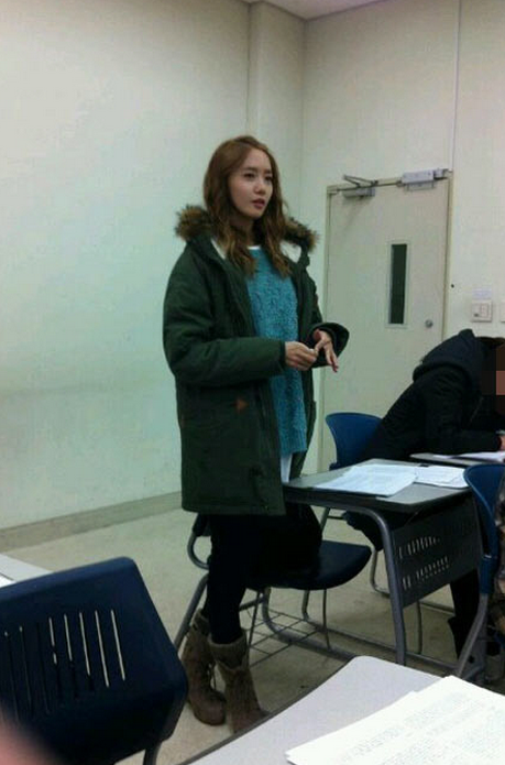 윤아, 강의실 직찍 "동국대에 여신 강림"