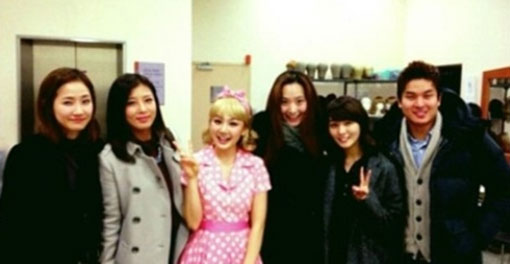 선예, 예비신랑 제임스 박과 공연데이트 '인증샷' 화제... "너무 행복해보여요"