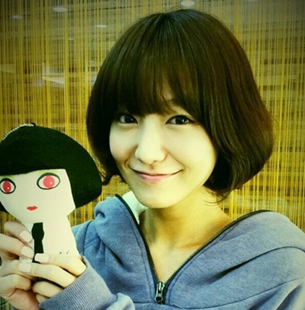 '2013년 기대주' 신소율, 가족액터스와 전속계약 체결…. 한채아 문지윤 등과 한솥밥