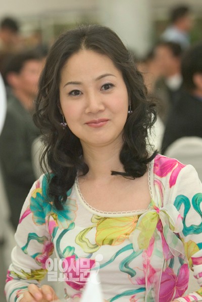 양미경, 영화 <연평해전> 노개런티 출연 "참전용사 출신 아버지 기린다"