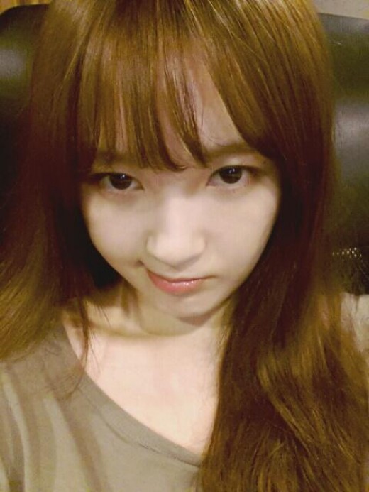 강민경 '썩소' 셀카 화제...불만 가득한 클로즈업 표정 '귀요미' 작열