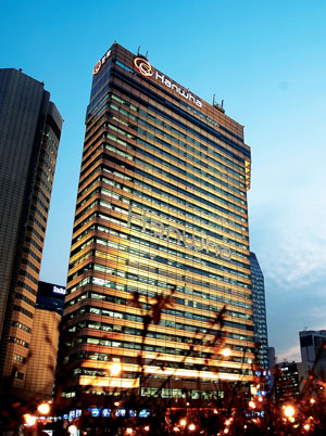 한화, 대규모 정규직 전환... 대기업 비정규직 문제 해결하는 '첨병' 역할하나