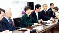 전·현직 보좌관 로비 사건 ‘친박계 뒤숭숭한’ 까닭
