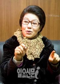 대통령 동생 박근령 전 육영재단 이사장, 사기 혐의 정식 재판 중
