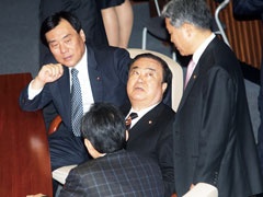 ‘안철수 귀환’ 민주당 딜레마 빠진 까닭