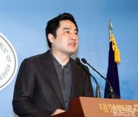 강용석, 방송녹화 도중 '누드사진' 검색 '돌발' 행동 사연은