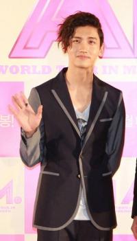 최강창민, 일본 영화제서 또 신인상 '이젠 배우라 불러주오'