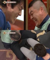 천하장사 출신 강호동의 굴욕...창민에게 '허벅지 씨름' 패배