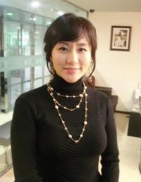 '원조 아이돌' 이지연 "약혼했어요"…상대는 외국인 유명 요리사