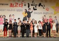아이유 사과 "이순신 비하 논란 예상했다" 늦었지만 솔직한 고백