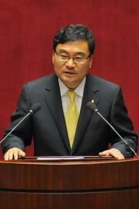 '선거법 위반' 이상직 의원, 항소심서 의원직 상실형