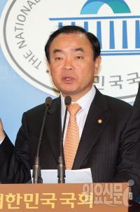 민주당 "6월 국회는 정치 쇄신의 달" 의원 연금 폐지 방침 밝혀 주목