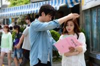여성팬 '훈남주의보'? 임주환, 강소라 햇빛 가려주는 '매너손' 보라