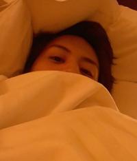 비스트 양요섭 침대셀카, '자다 일어난 거 맞아?'