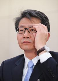 류길재 장관, 북한에 마지막 개성공단 회담제의