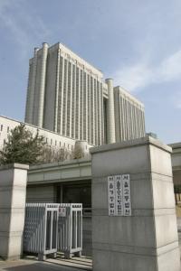 북한거주 주민, 南 대법원서 '친자확인 소송' 승소 후 '재산권 이전 소송'