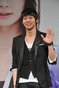 박유천, 봉준호 제작 '해무' 출연 확정…선장에 반항하는 젊은 선원 변신
