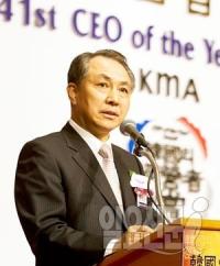 강덕수 STX 회장 사임, "경영에 대한 책임 지는 차원"