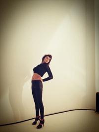 이수정 무보정 사진, '몸매 드러난 배꼽티-레깅스 입었더니...'