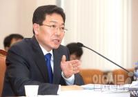 윤상직 산업부 장관 ‘통상 시험대’ 선 까닭
