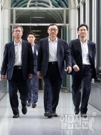 채동욱 검찰총장, 법무부 감찰 착수 가운데 내일 소송
