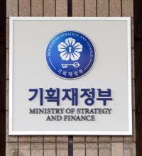 소득상위10% 가구, 월 평균소득 1000만 원 육박…하위 10% 10배