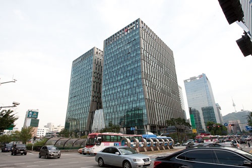 해체 위기 동양그룹 안팎으로 원성 키운 내막