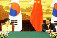 박근혜 외교·안보에 발목 잡히나