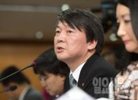 기자회견 했을 뿐인데…'안철수 테마주' 들썩들썩 왜?