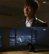 이민호 음소거눈물, 소리 없이 폭풍오열 '조인성 보고 있나'