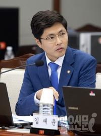 김광진 "차라리 나를 고발해"…국방부 보좌관 고발 방침에 반발