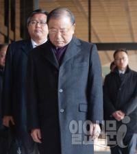 검찰, '횡령·배임' 혐의 조석래 효성 회장 불구속 기소