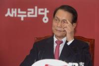 청와대 '김기춘 사의설' 불쾌, "의도적 흔들기"