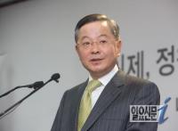 안대희 총리 후보자 일요일도 출근, 청문회 준비 전념