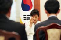 박근혜, 또다시 해외 순방 “대형사건 또 터지나” 정치권 우려