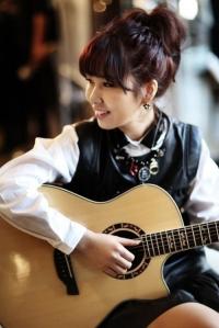 '너포위' OST 지원사격 나선 권진아 "얼굴이 달라진거 같은데..."