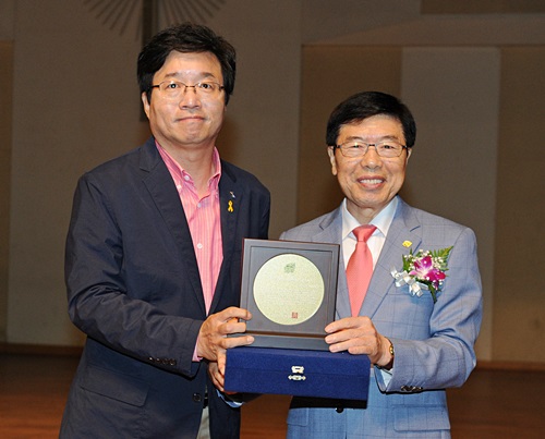 수원시장, ‘한국을 빛낸 자랑스러운 기술사’로 선정
