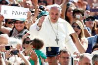 프란치스코 교황 “인터넷-스마트폰에 시간낭비 말라” 조언