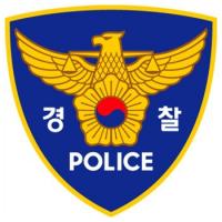 서울 구로구 간선도로에서 트럭 뒤집히는 사고 발생 