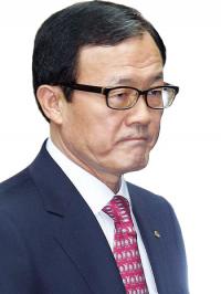 이순우 우리은행장 ‘연임모드’ 막후