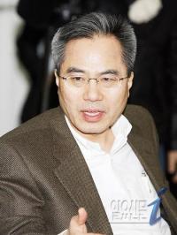 하영구 은행연합회장 의외의 순항