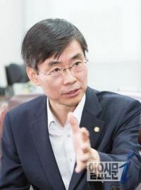 조경태,박지원 전격 지원 "문재인 대선패배 책임져야 제2의 정동영 안 돼"