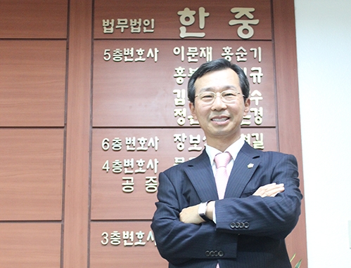[홍순기 변호사의 생활법률] 증여세 사전검토로 부담 줄일 수 있어