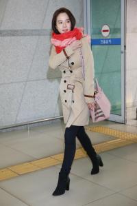 [배틀룩] 한 폭의 화보를 보는 듯한 송지효 공항패션