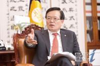 정의화 의장 3극위원회 개막연설,“의(義)로써 화(和)를 이룬다”
