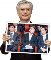 문재인 ‘출구’ 보이지 않는 까닭